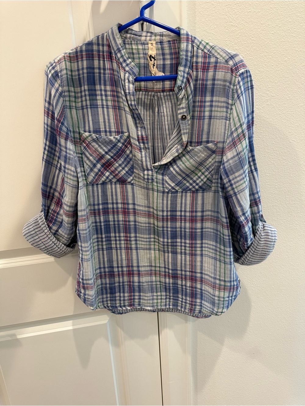 Lightweight Blue Plaid Pullover Shirt